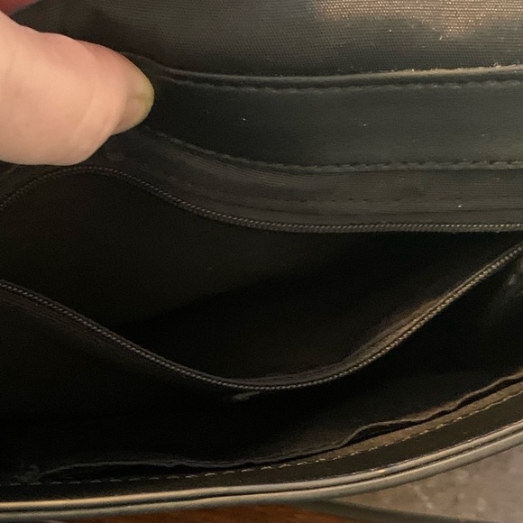 ❤️CHAPS Small Faux Leather CROSS-BODY Purse Hand Bag w Floral Print 10.5x7x2 " - Picture 7 of 10